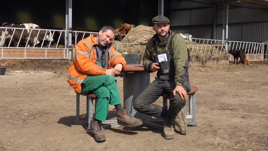 Tell extra ordinary Stories